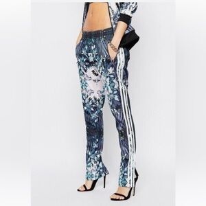 Rare Adidas Florera Ice Adi-Firebird Track pants. Size S. 
Slim, tapered.